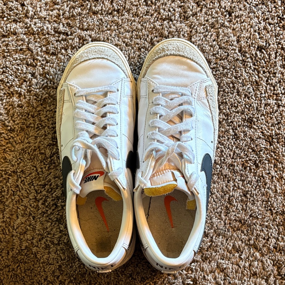 Nike Mens Low 77 Vintage White Black